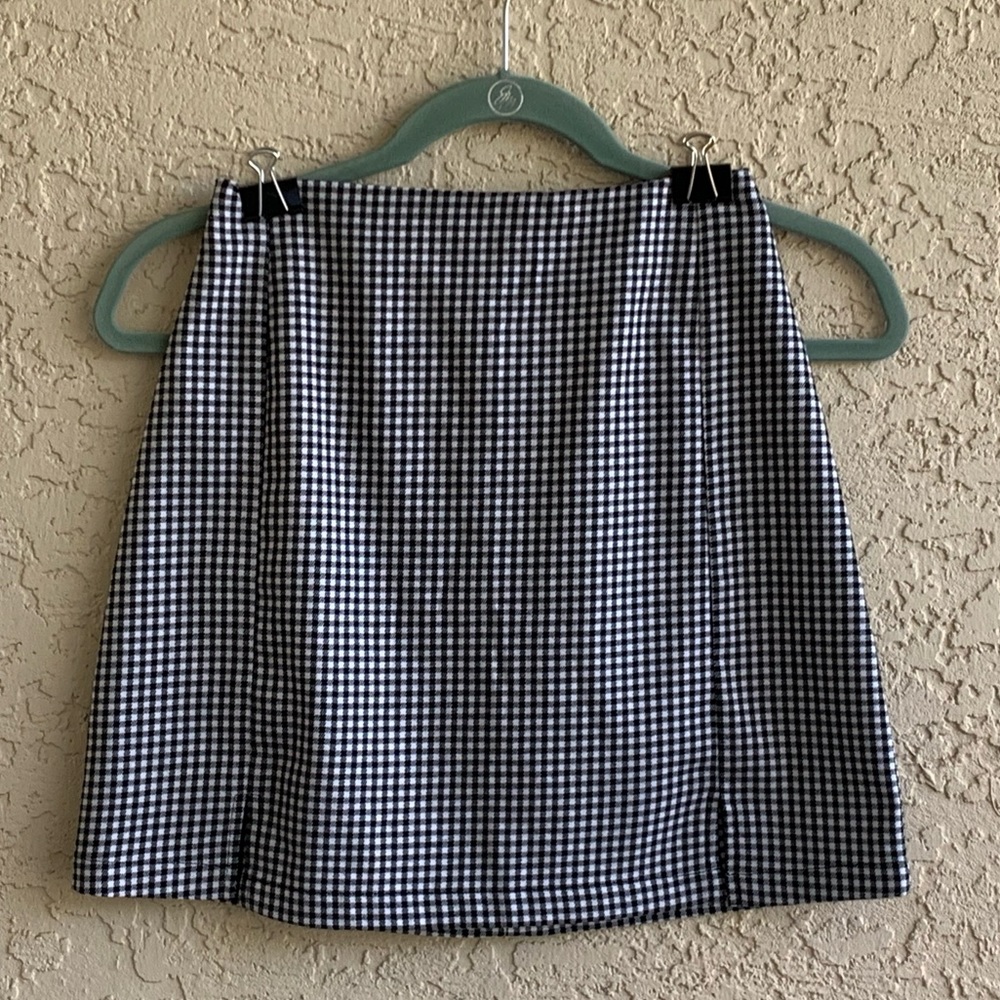 PacSun Brandy Melville John Galt Black/White Plaid Skirt with Front Slits. OS/Sm